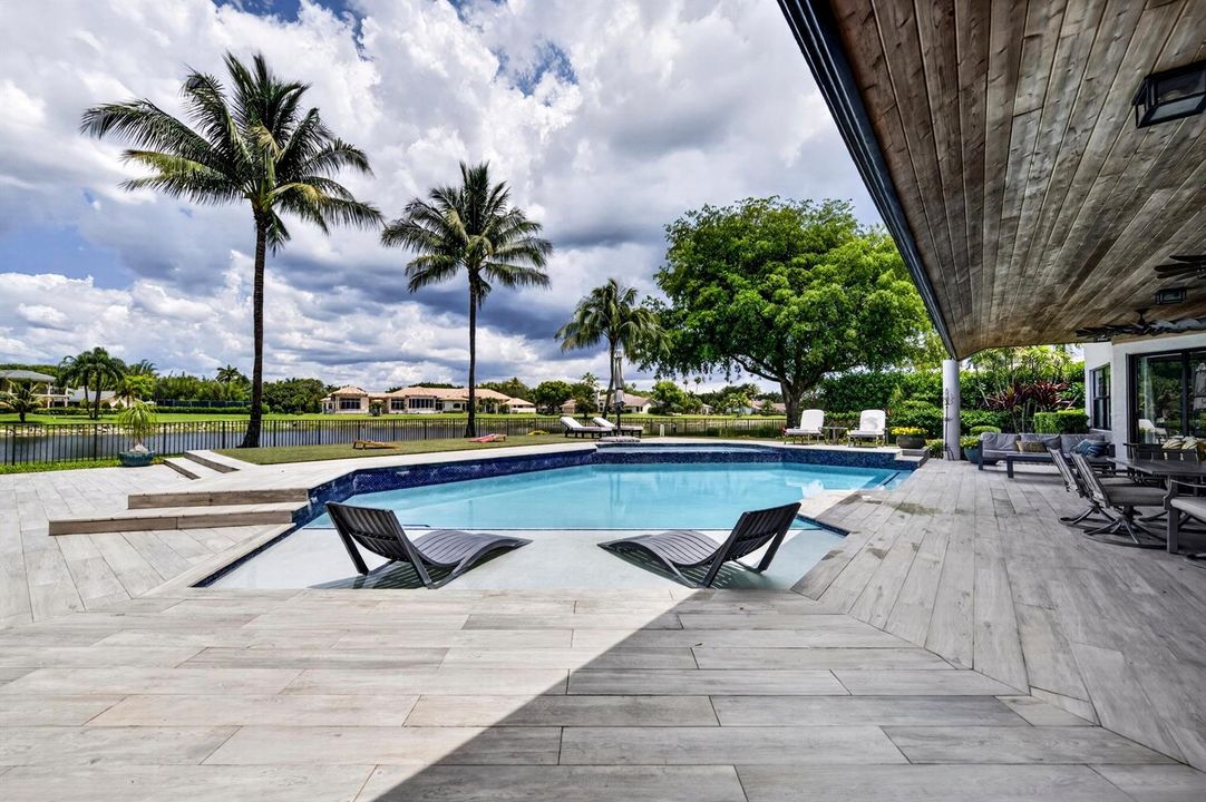 052-072-Pool-4000x2664
