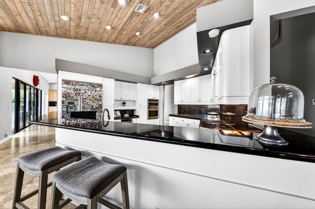 016-075-KitchenBreakfast-4000x2664