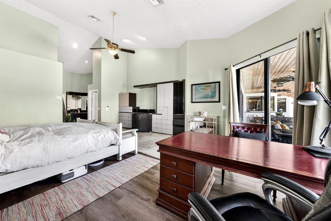 034-054-Primary Bedroom-4000x2666