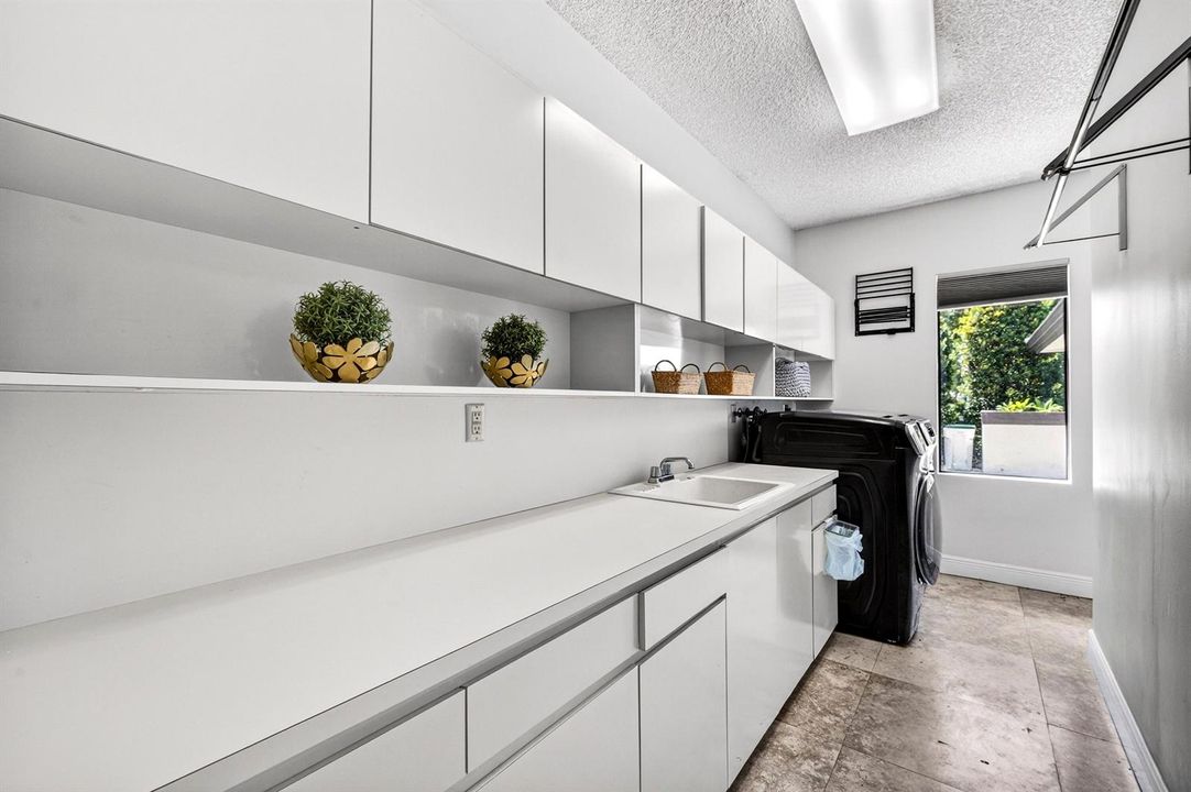 049-037-Laundry Room-4000x2664