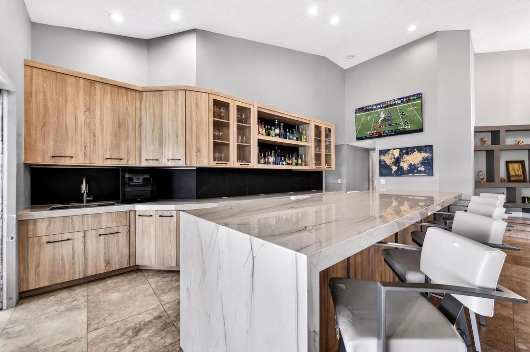 014-066-Wet Bar-4000x2662