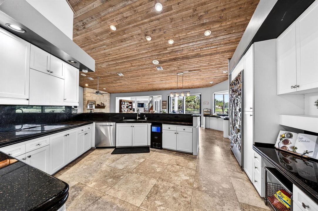 015-056-Kitchen-4000x2662