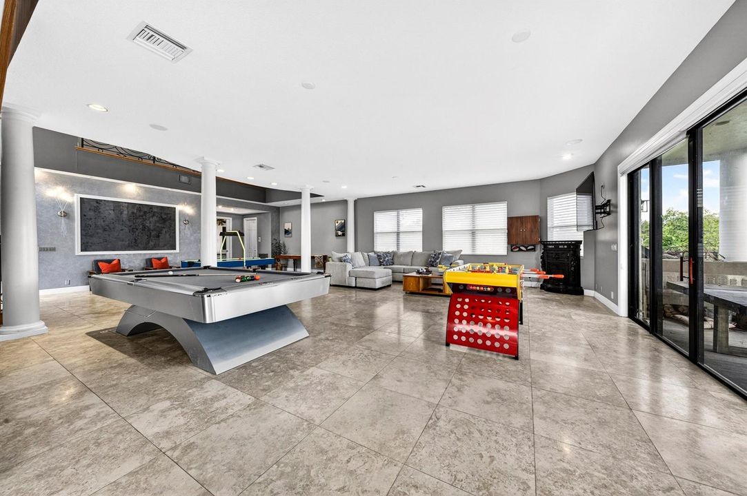 025-027-Great Room-4000x2660
