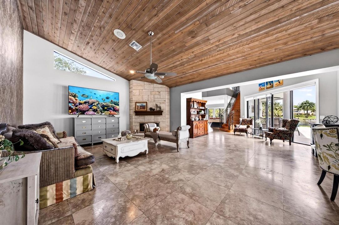 021-058-Family Room-4000x2662