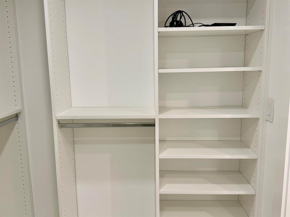 Primaey Closet