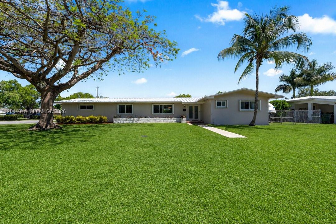 Activo con contrato: $689,000 (3 camas, 2 baños, 2048 Pies cuadrados)