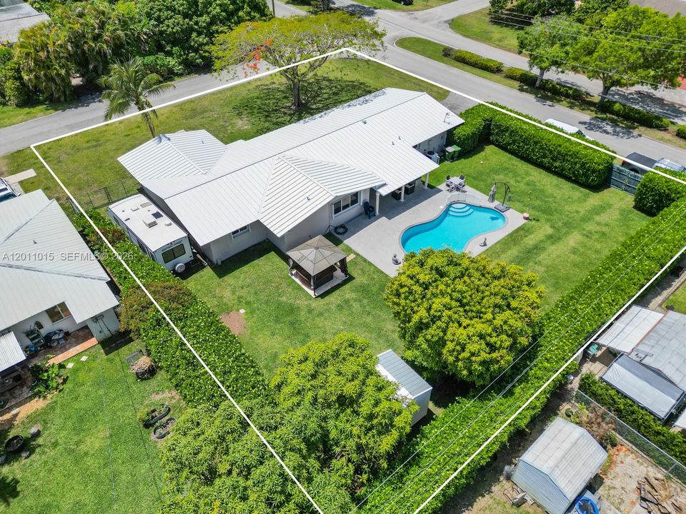 Activo con contrato: $689,000 (3 camas, 2 baños, 2048 Pies cuadrados)