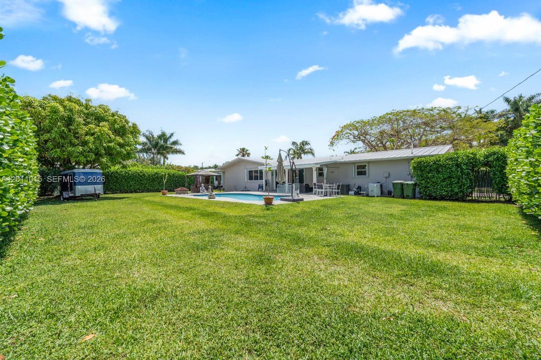 Activo con contrato: $689,000 (3 camas, 2 baños, 2048 Pies cuadrados)