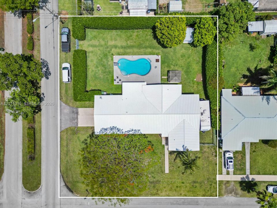 Activo con contrato: $689,000 (3 camas, 2 baños, 2048 Pies cuadrados)