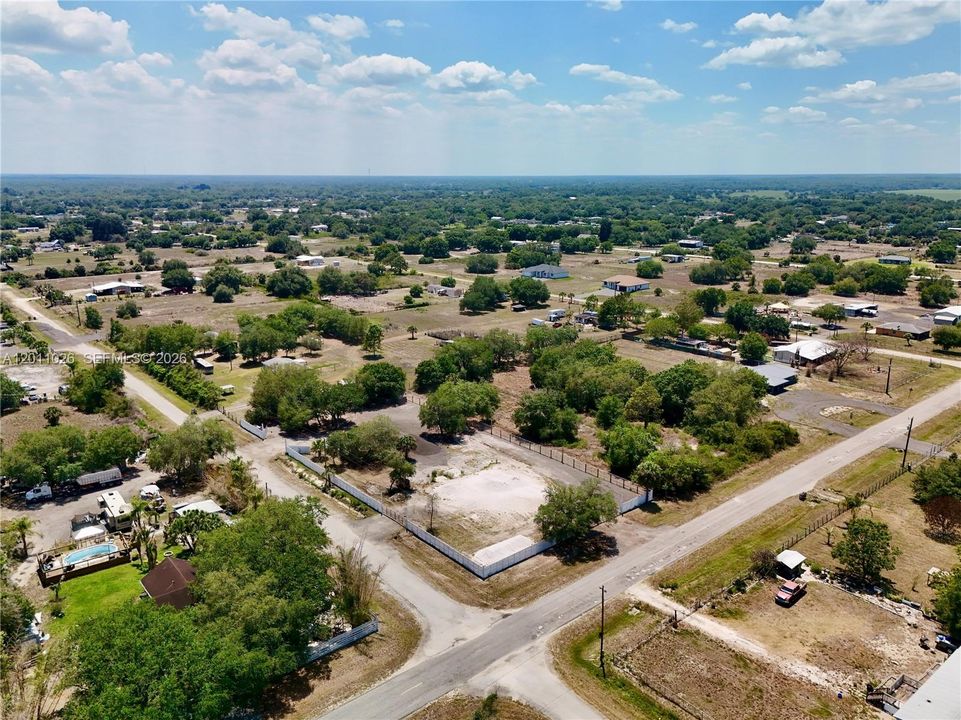 En Venta: $90,000 (1.25 acres)