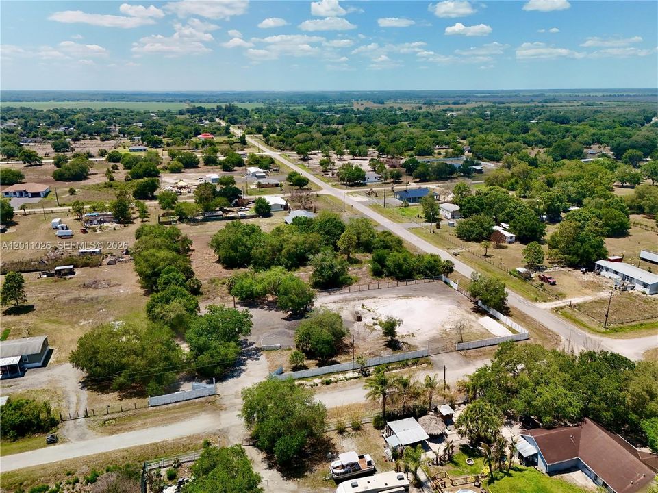 En Venta: $90,000 (1.25 acres)