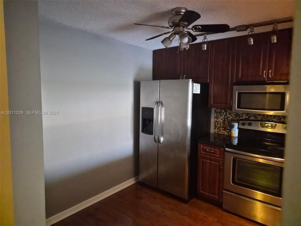 En Venta: $185,900 (1 camas, 1 baños, 800 Pies cuadrados)