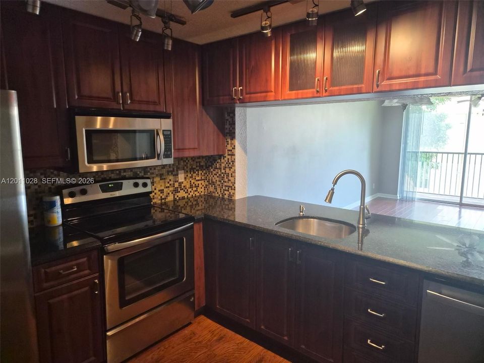 En Venta: $185,900 (1 camas, 1 baños, 800 Pies cuadrados)