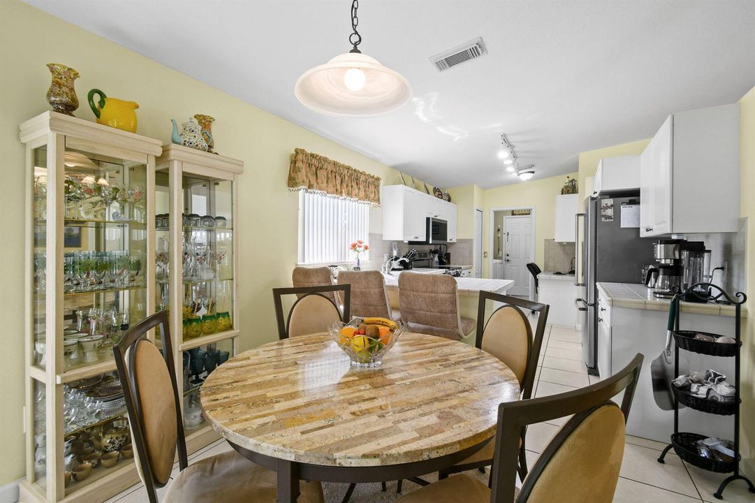 6727DickinsonTerrace(33)