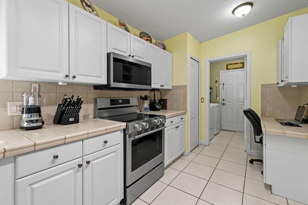 6727DickinsonTerrace(28)