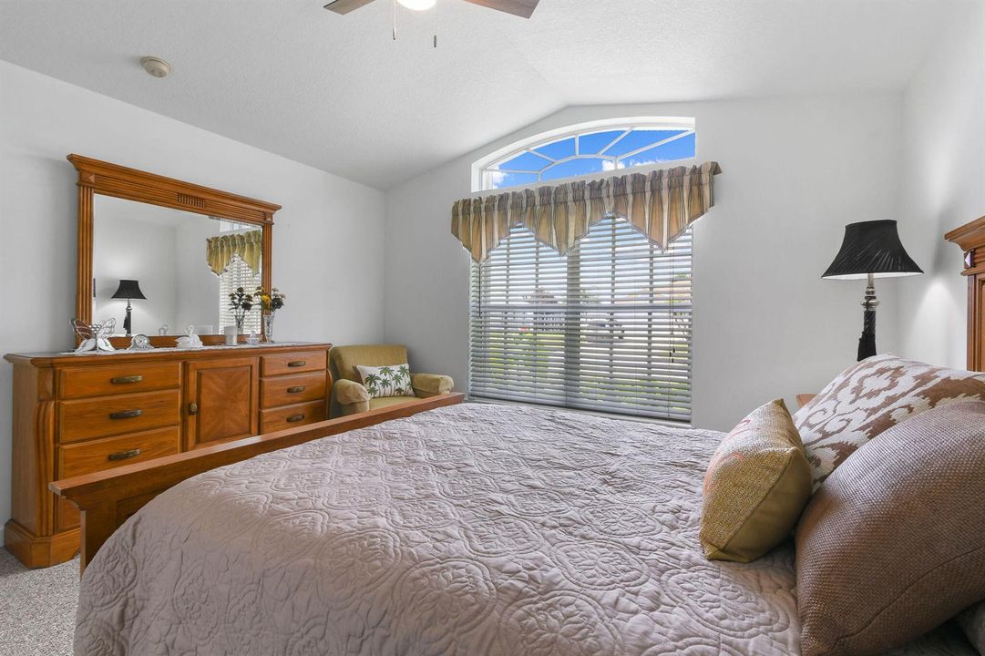6727DickinsonTerrace(44)