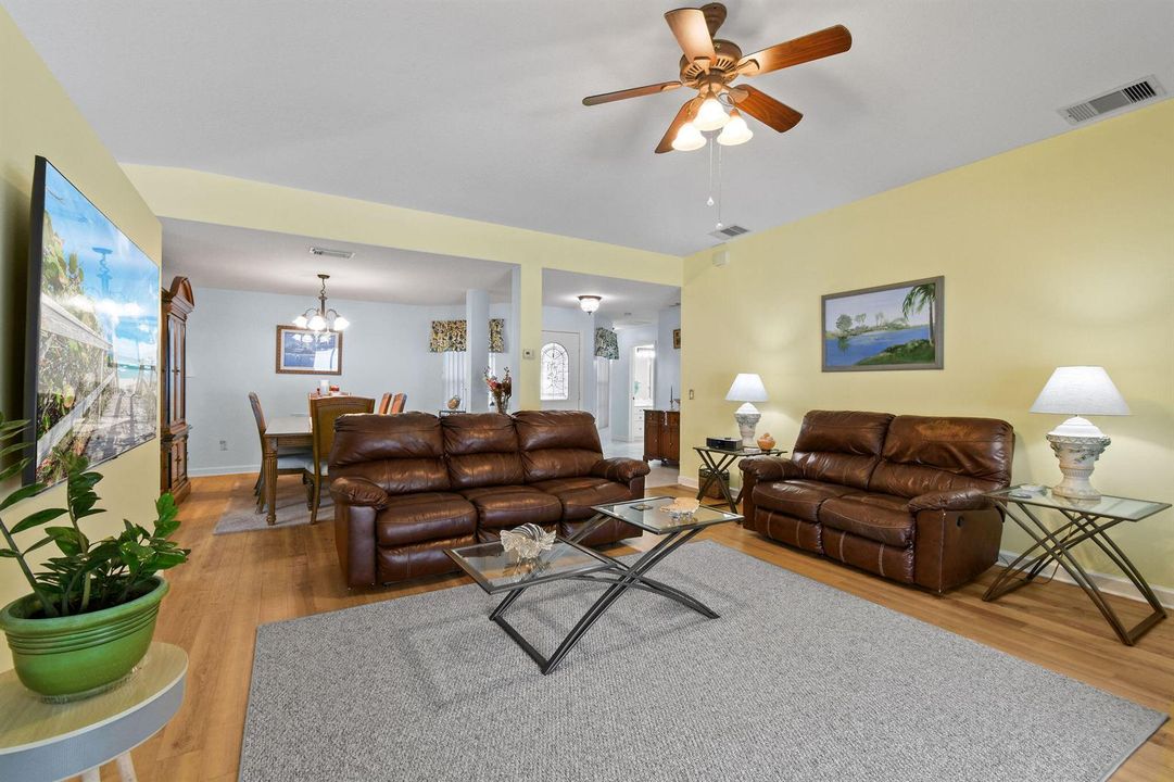 6727DickinsonTerrace(18)
