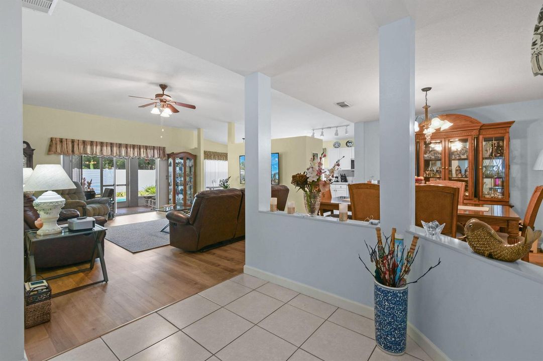 6727DickinsonTerrace(13)