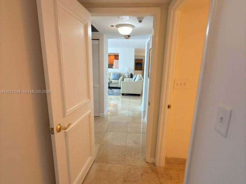 Activo con contrato: $4,500 (2 camas, 2 baños, 1469 Pies cuadrados)