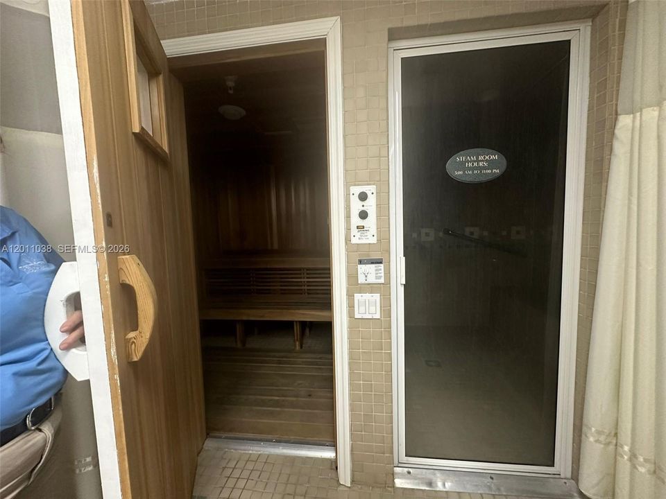 На продажу: $775,000 (2 спален, 2 ванн, 1800 Квадратных фут)