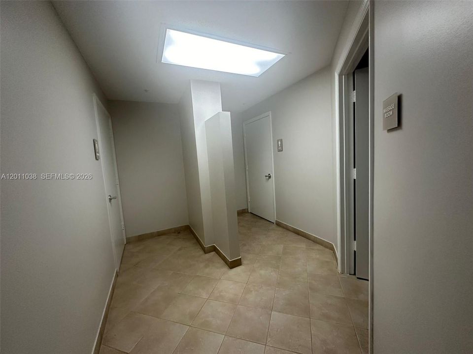 На продажу: $775,000 (2 спален, 2 ванн, 1800 Квадратных фут)