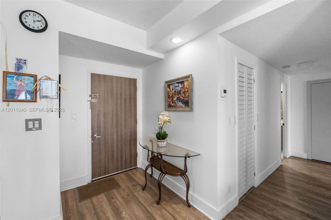 En Venta: $365,000 (2 camas, 2 baños, 1443 Pies cuadrados)