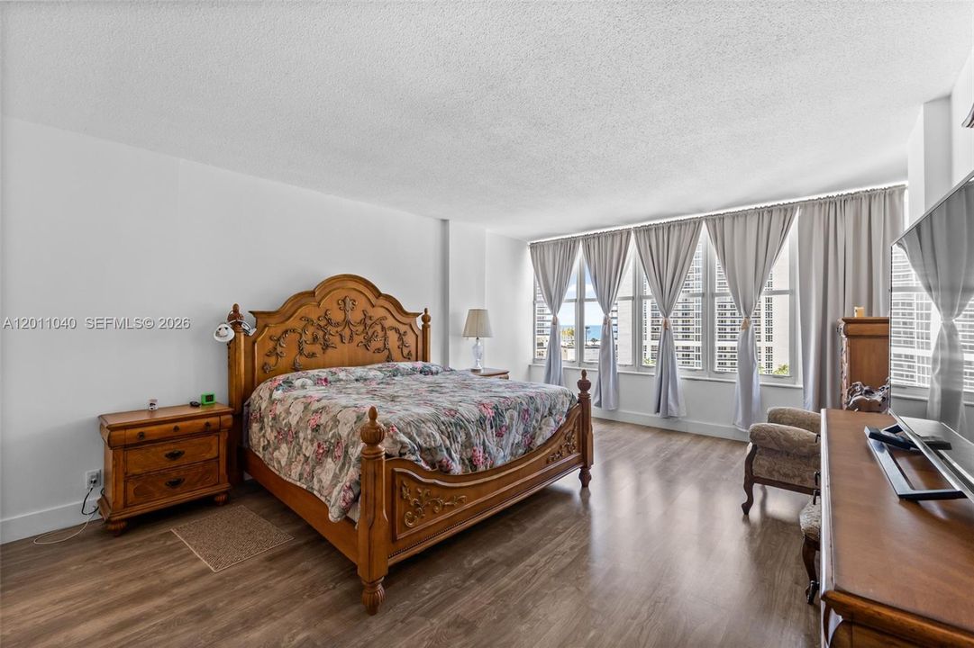 En Venta: $365,000 (2 camas, 2 baños, 1443 Pies cuadrados)
