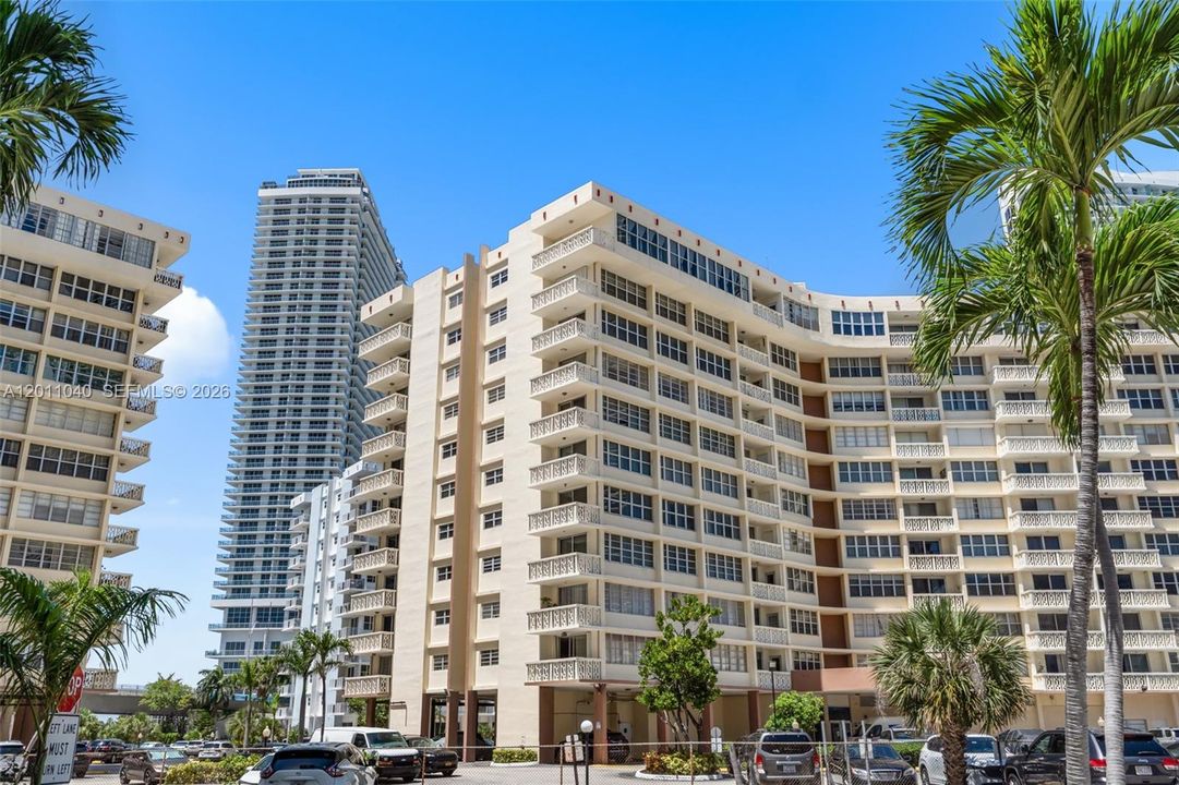 En Venta: $365,000 (2 camas, 2 baños, 1443 Pies cuadrados)