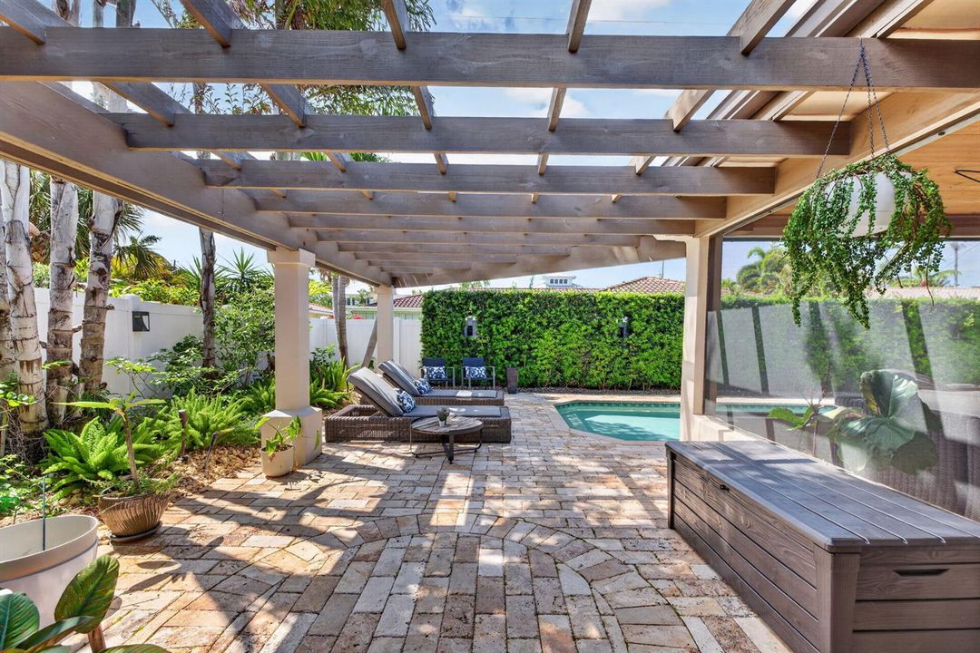 1642 SE 7th - Pool Lanai