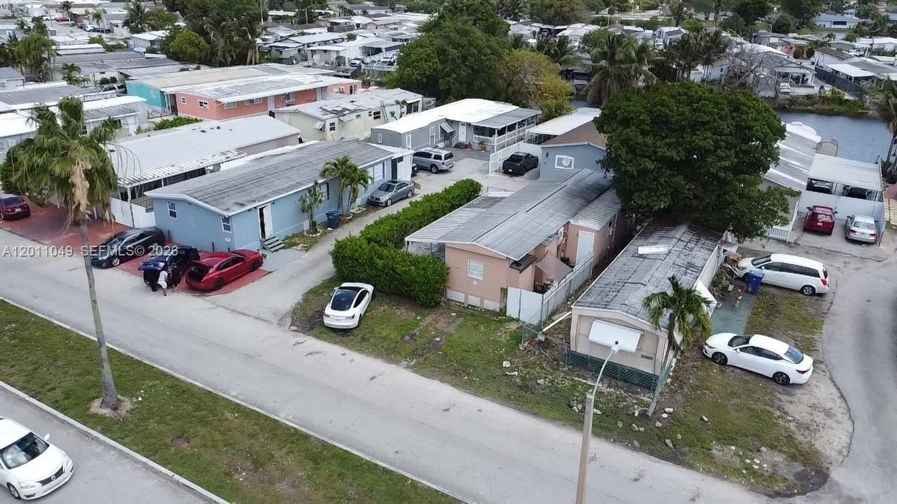 En Venta: $225,000 (4 camas, 4 baños, 484900 Pies cuadrados)
