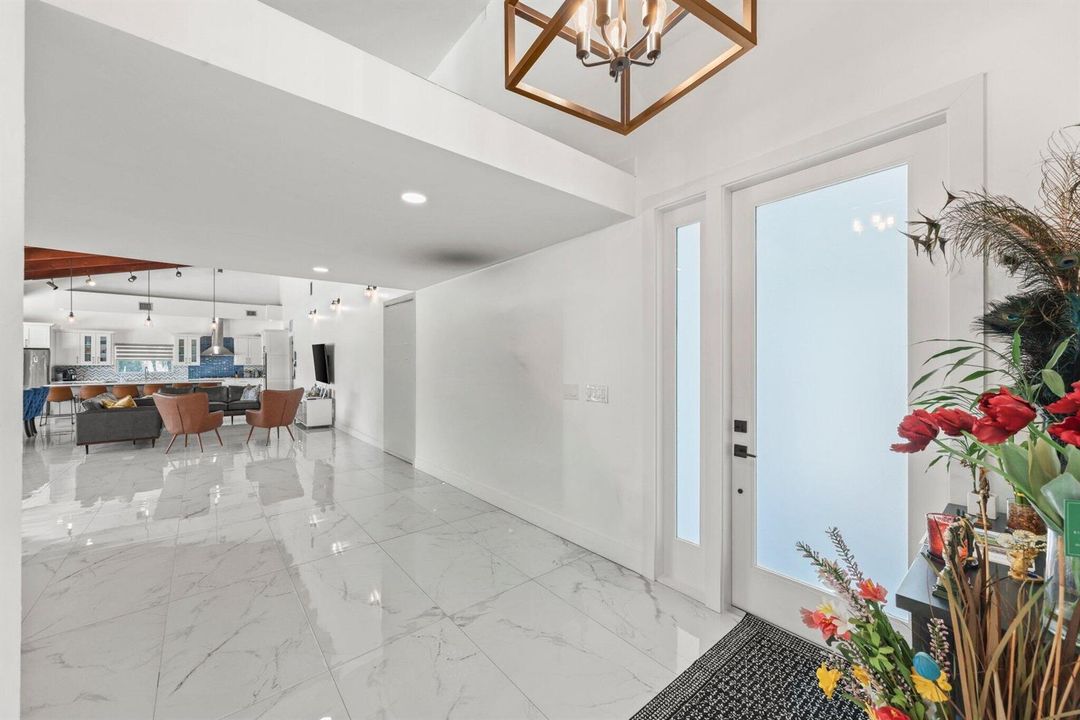 6031 Northwest 4th Ave - 9.jpg-SMALL