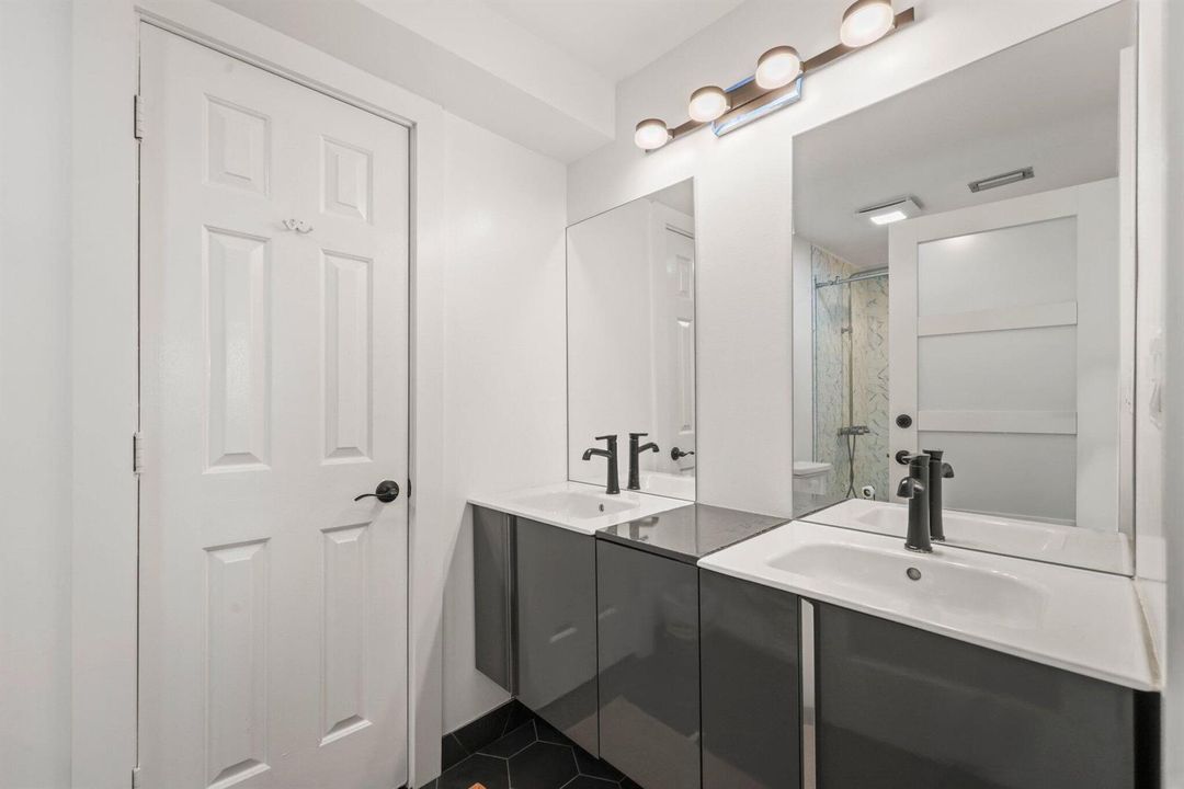 6031 Northwest 4th Ave - 36.jpg-SMALL
