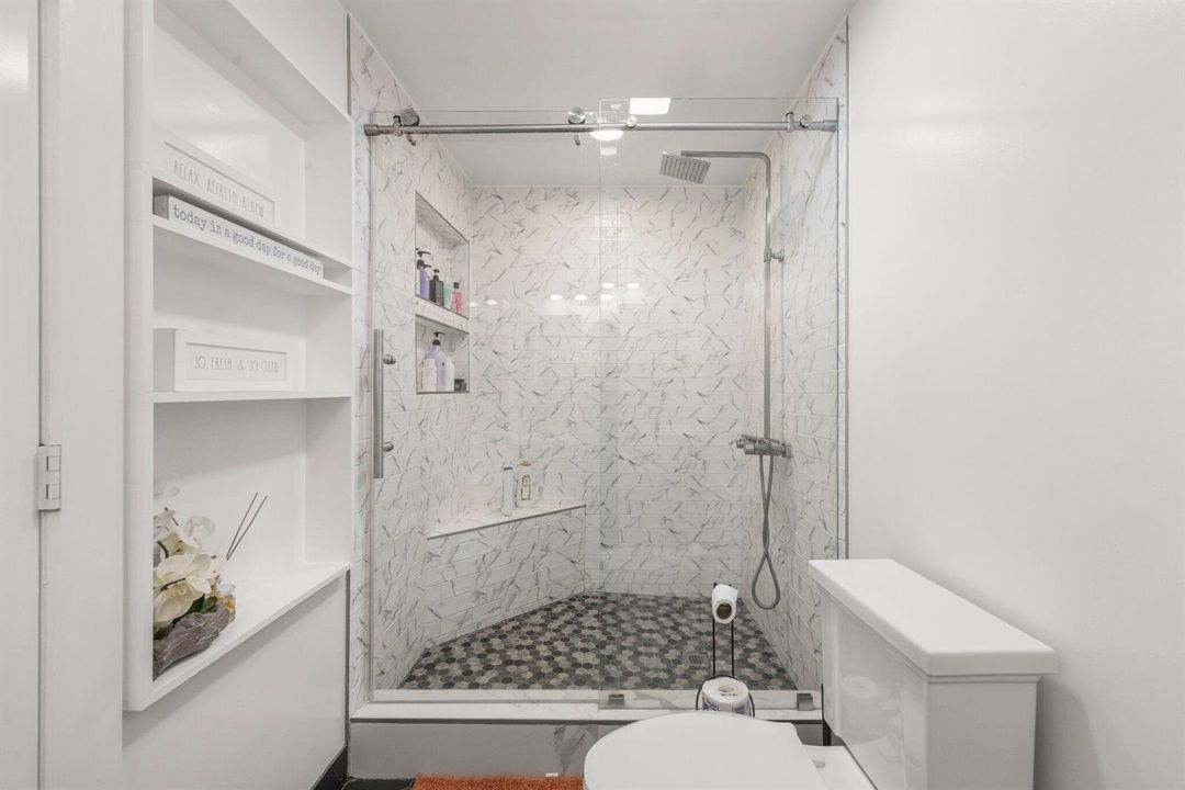 6031 Northwest 4th Ave - 37.jpg-SMALL