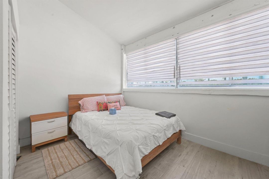 6031 Northwest 4th Ave - 29.jpg-SMALL