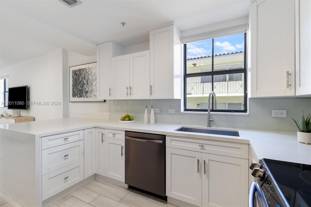 En Venta: $1,049,000 (2 camas, 3 baños, 1792 Pies cuadrados)