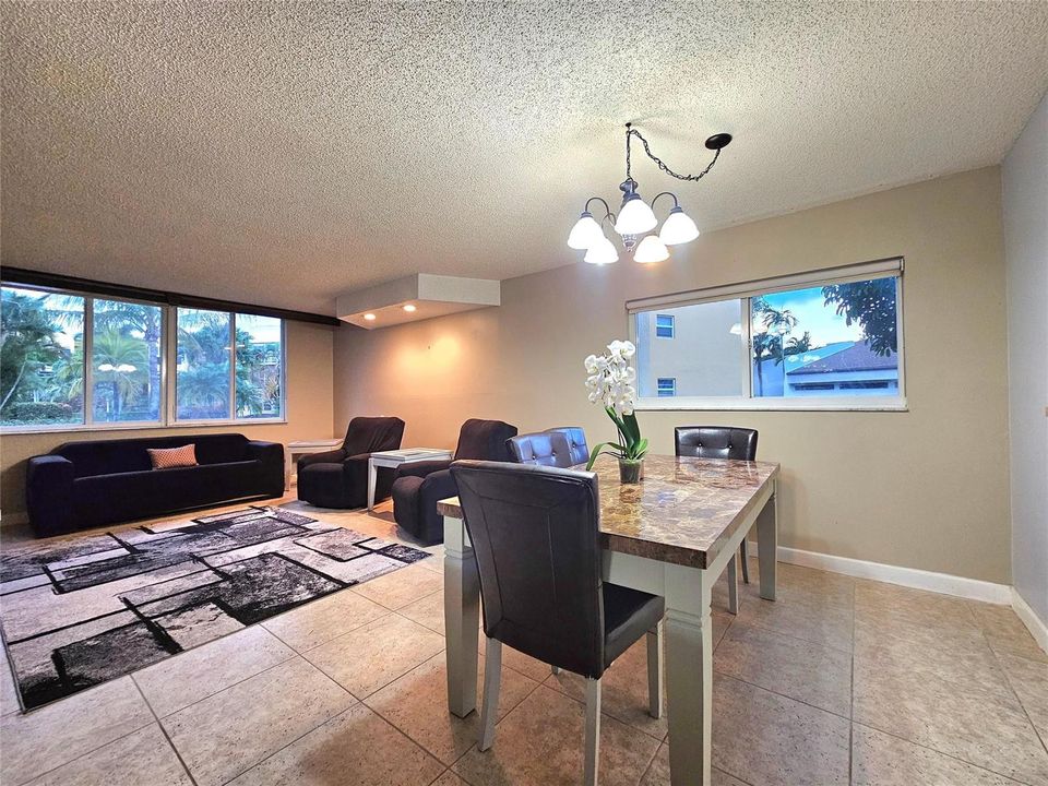 CORNER UNIT WITH EXTRA NATURAL LIGHT