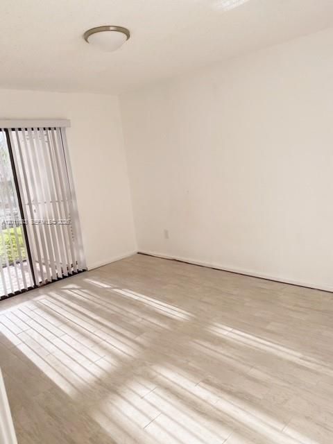 Activo con contrato: $1,650 (1 camas, 1 baños, 685 Pies cuadrados)