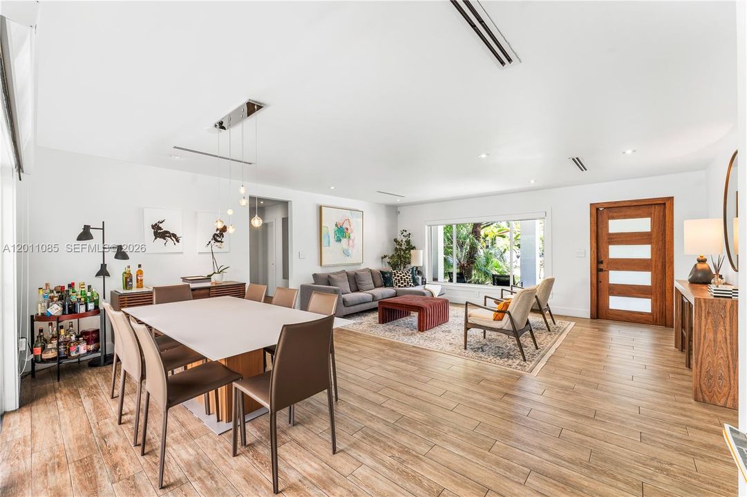 En Renta: $13,000 (3 camas, 3 baños, 2071 Pies cuadrados)
