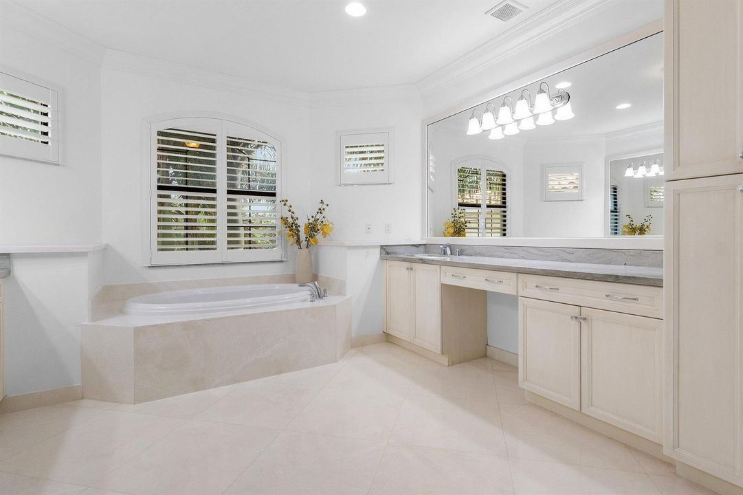 041-8748LewisRiverRoad-DelrayBeach-FL-33