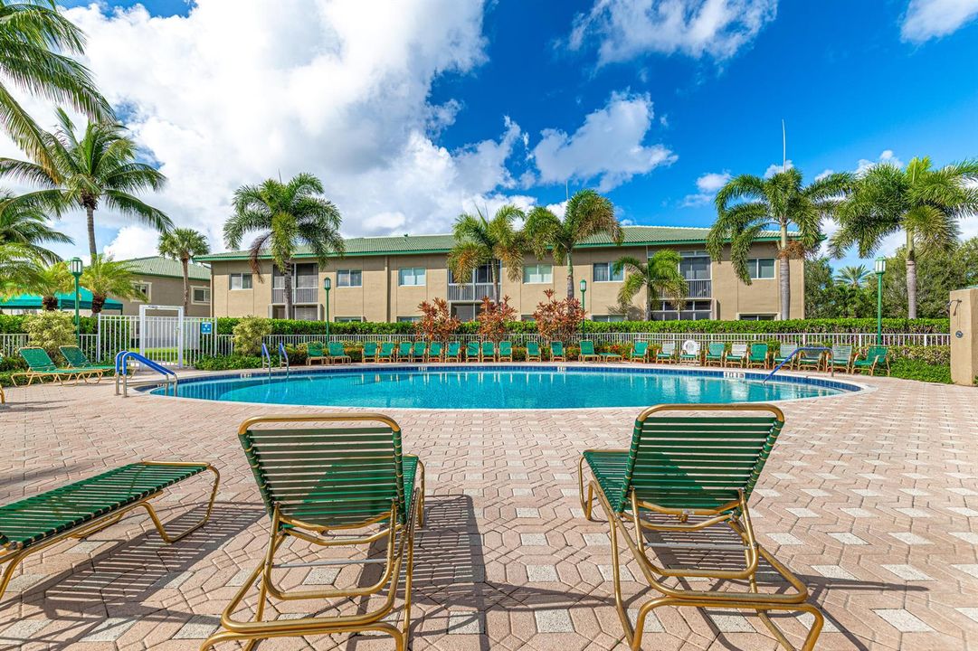 Clubhouse-Pool-B