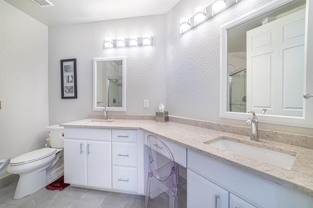 Bedroom1-Bathroom