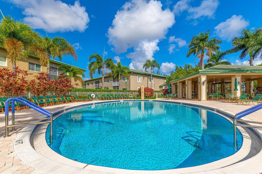 Clubhouse-Pool-C
