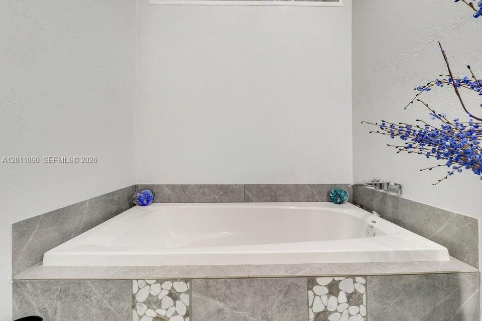 Master tub