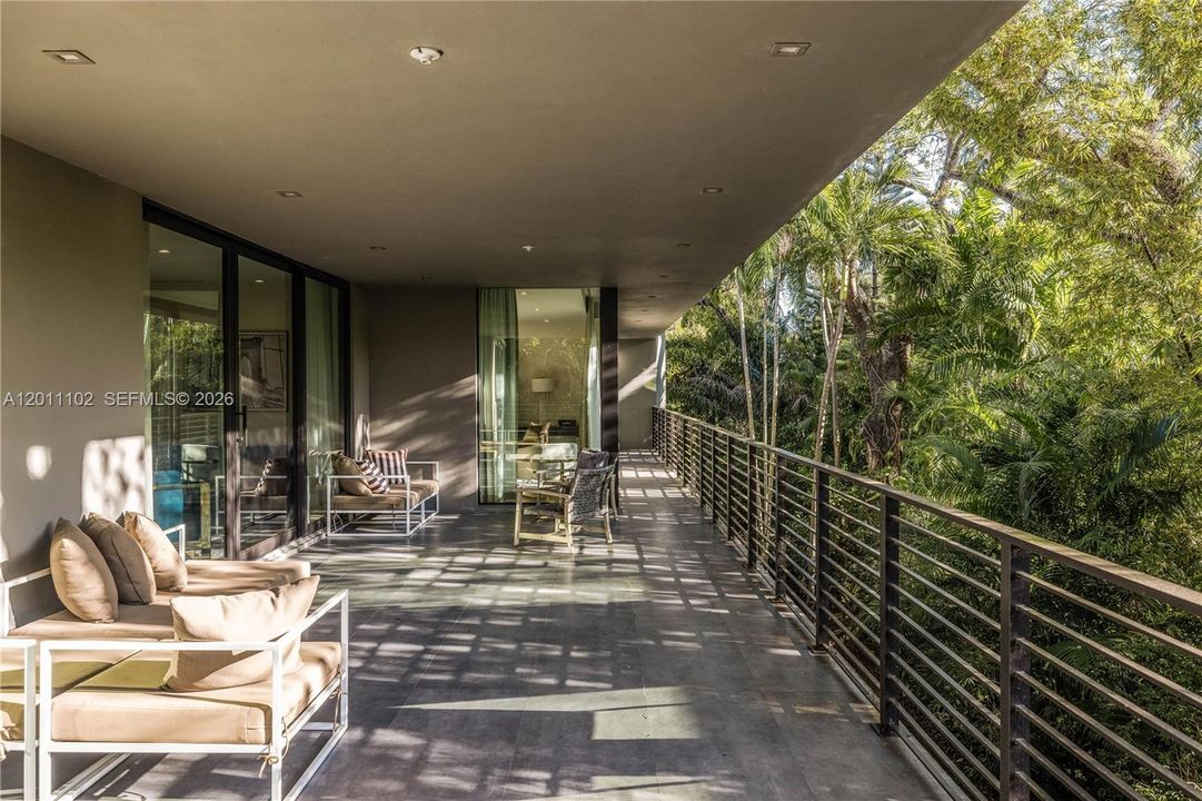 En Venta: $6,995,000 (6 camas, 6 baños, 5721 Pies cuadrados)
