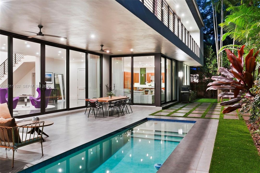 En Venta: $6,995,000 (6 camas, 6 baños, 5721 Pies cuadrados)