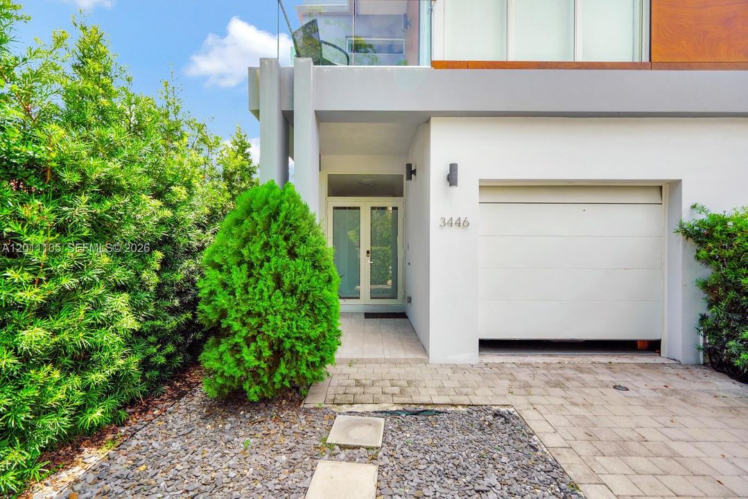 Active With Contract: $8,250 (4 beds, 4 baths, 2490 Square Feet)
