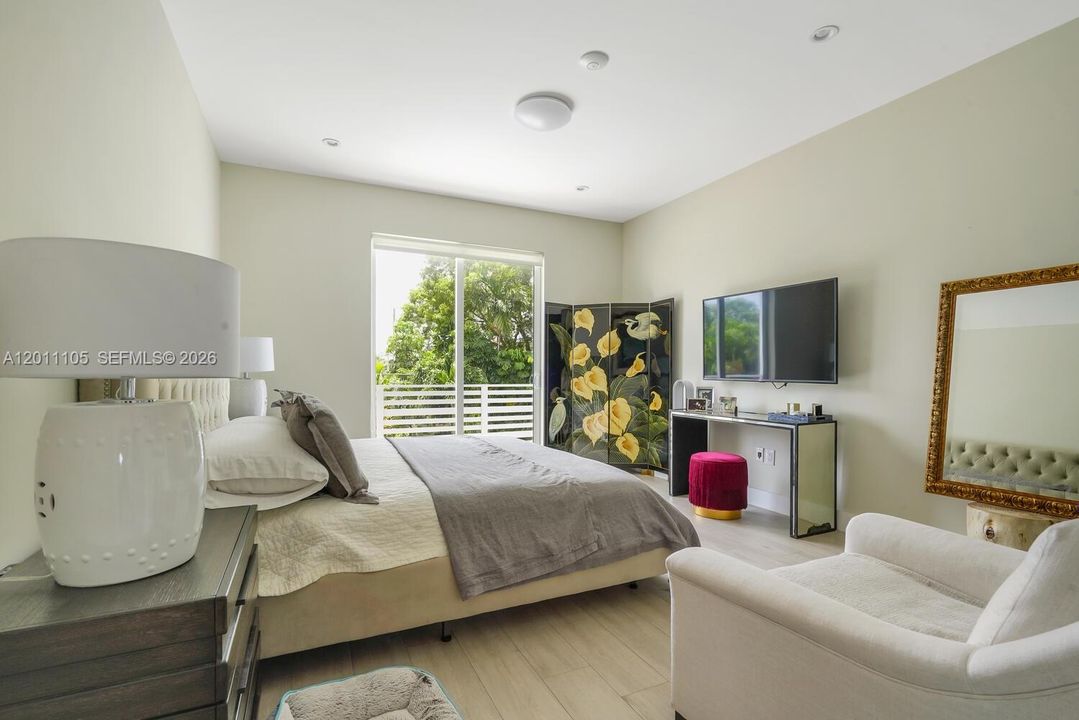 Active With Contract: $8,250 (4 beds, 4 baths, 2490 Square Feet)