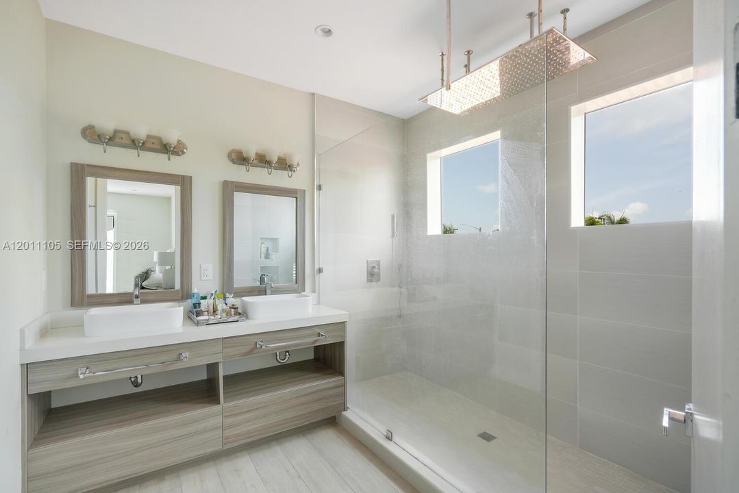 Active With Contract: $8,250 (4 beds, 4 baths, 2490 Square Feet)
