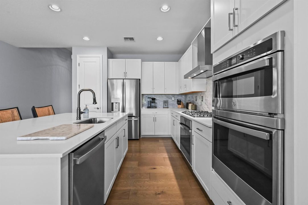 09 Kitchen 02