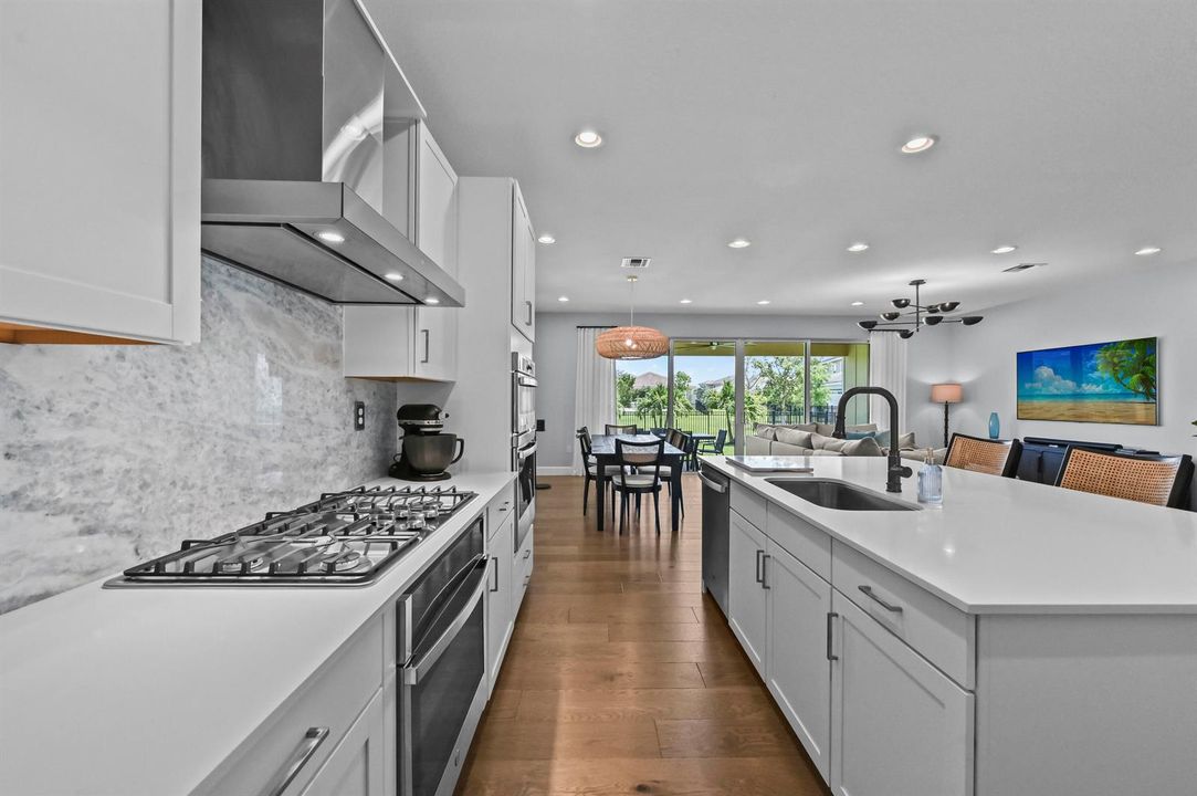 10 Kitchen 03